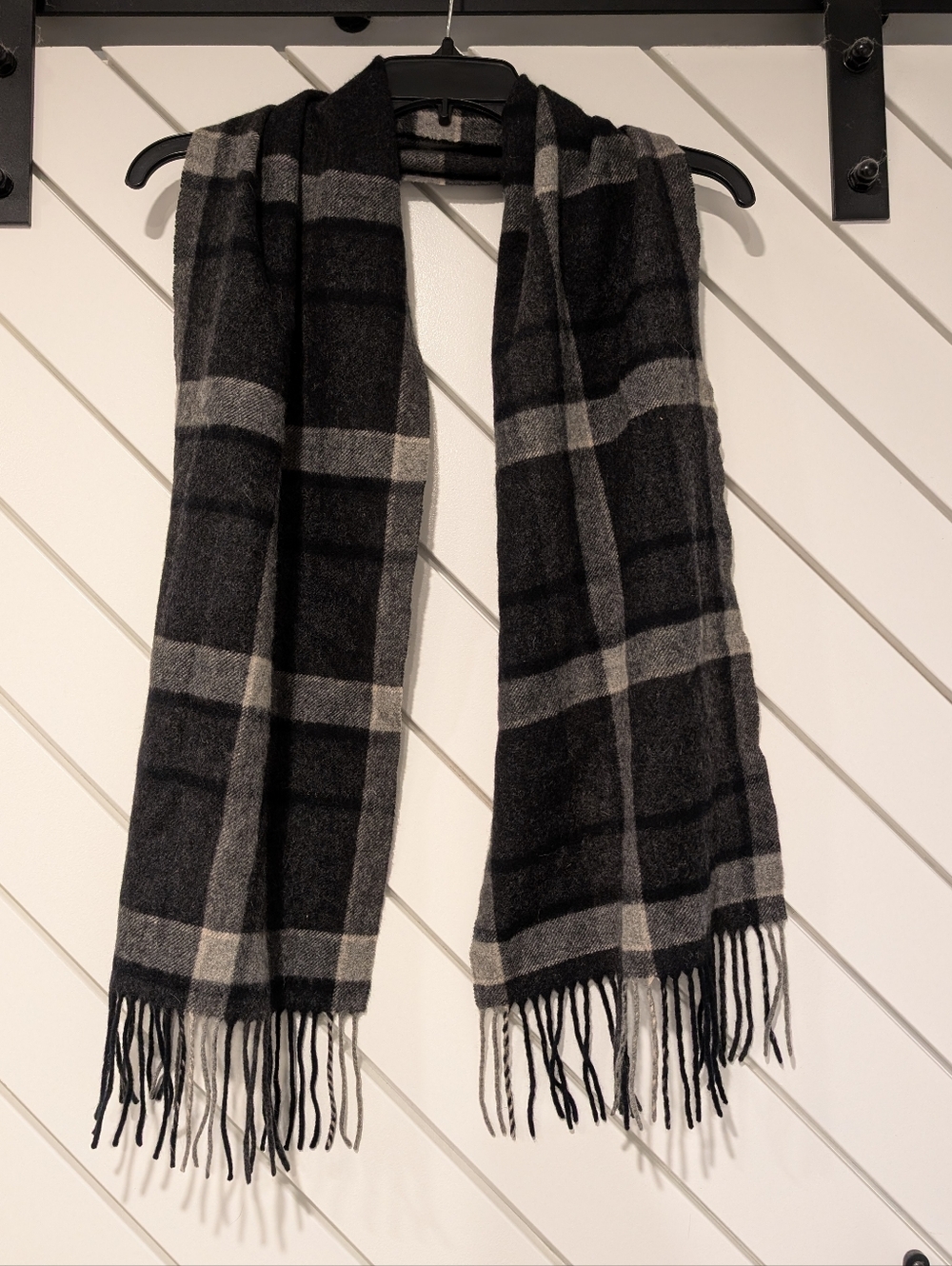 Club Room 100% Cashmere Black & Grey Plaid Scarf
